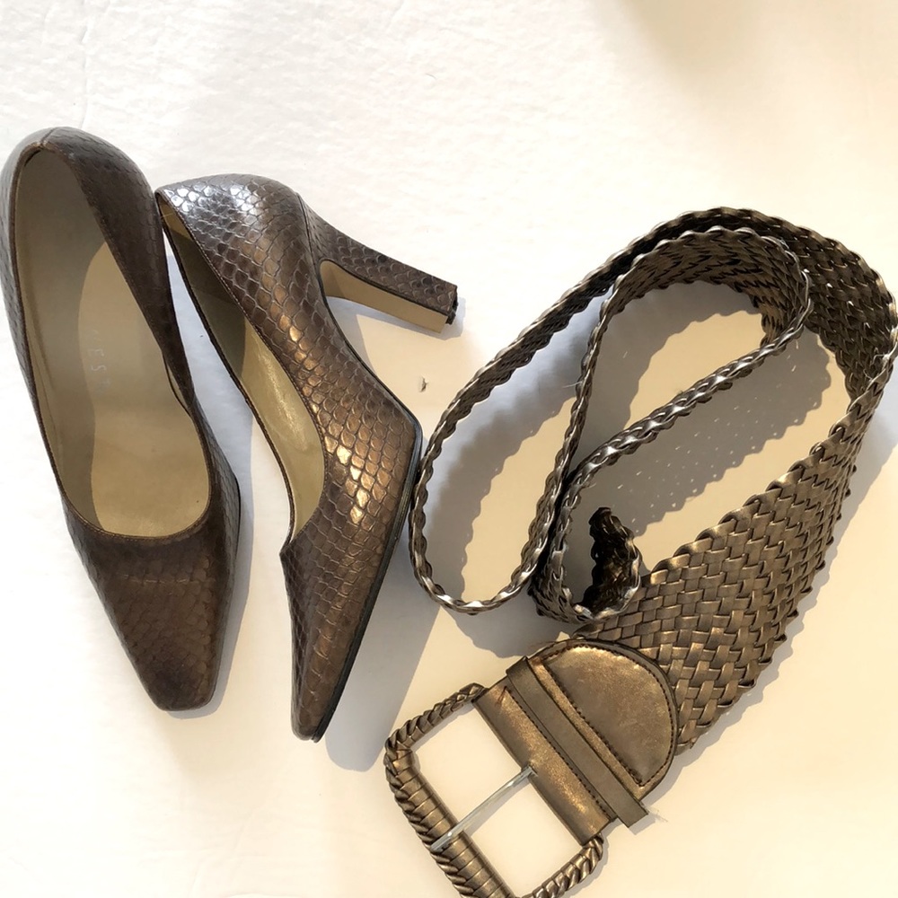 Gold /bronze toned Belt and shoe bundle